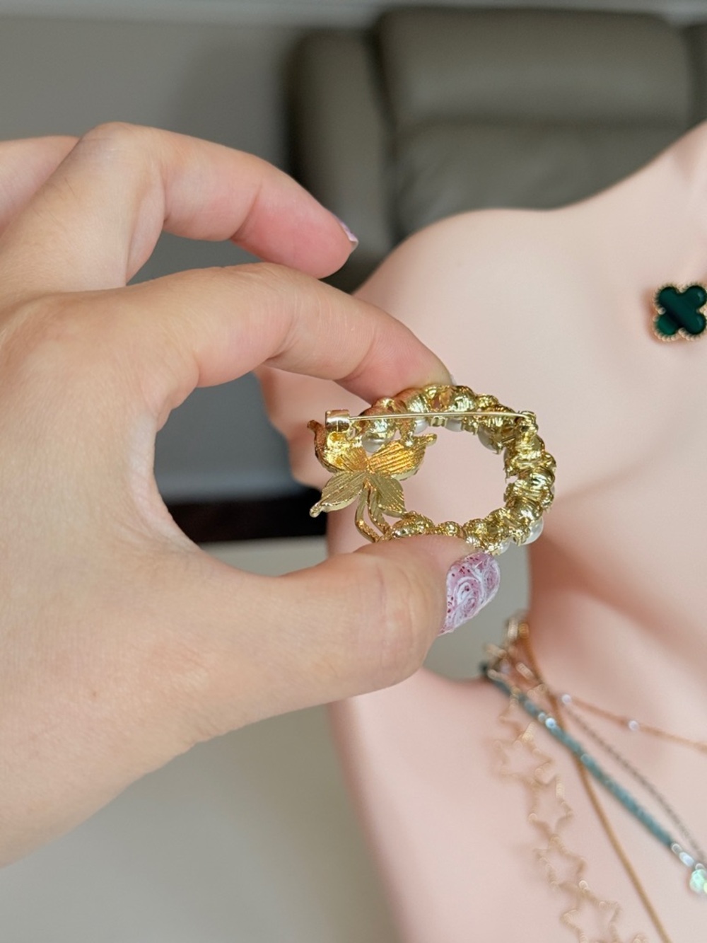 Gold Pearl & Crystal Butterfly Brooch - Picture 8 of 9